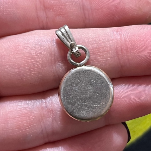 VTG Boho Nephrite Jade Sterling Silver 925 Two-tone Pendant - Picture 4 of 6